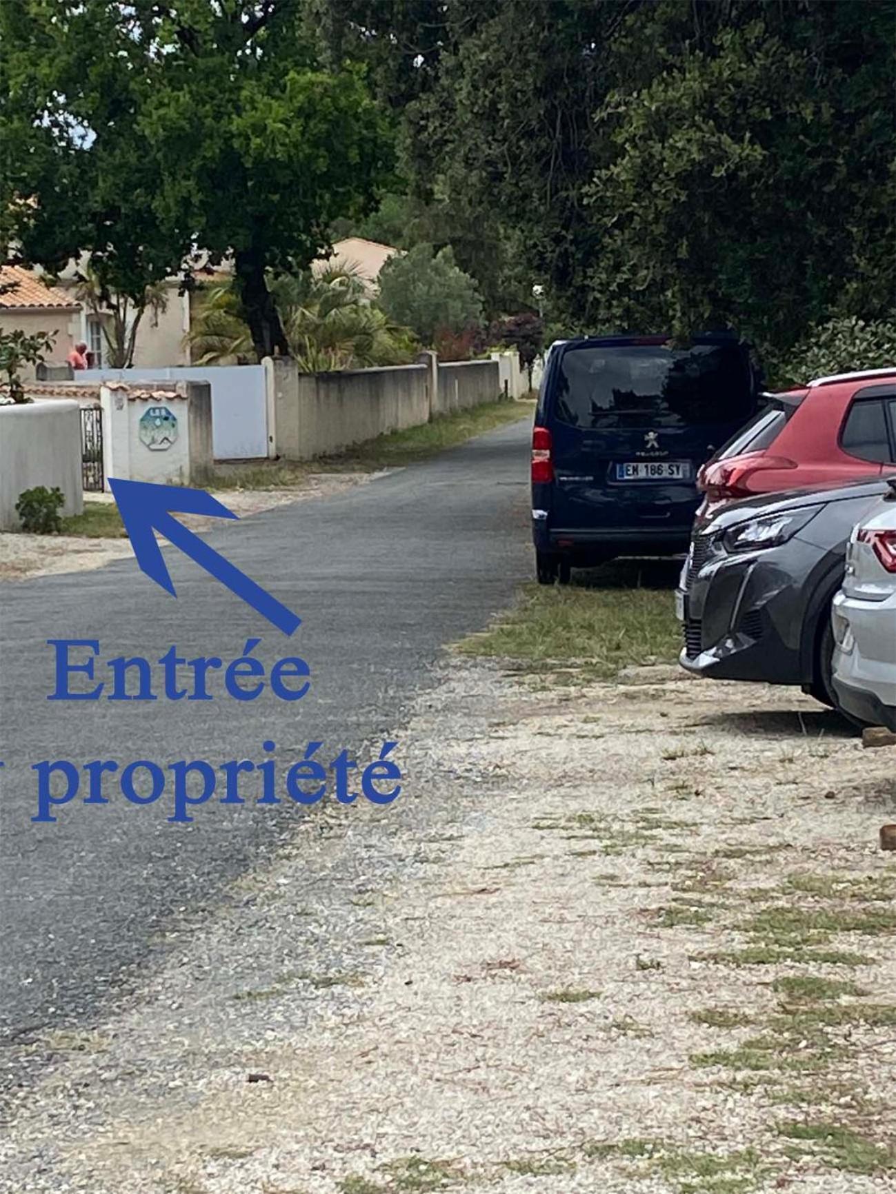 Maisonnette Maumusson Villa แซ็ง-โทรจง-เลส์-แบ็งส์ ภายนอก รูปภาพ